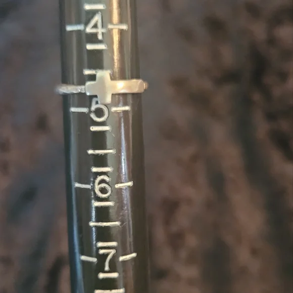 Silpada Silver Cross Ring - Picture 2 of 4